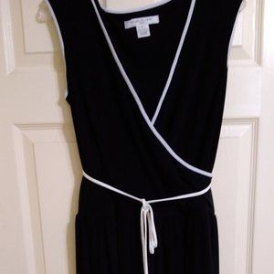 Evan Picone black dress with white trim. Poly/spandex, size 8.